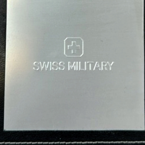 [UNIQUE] Swiss-Military-HANOWA Watch - Picture 8 of 8